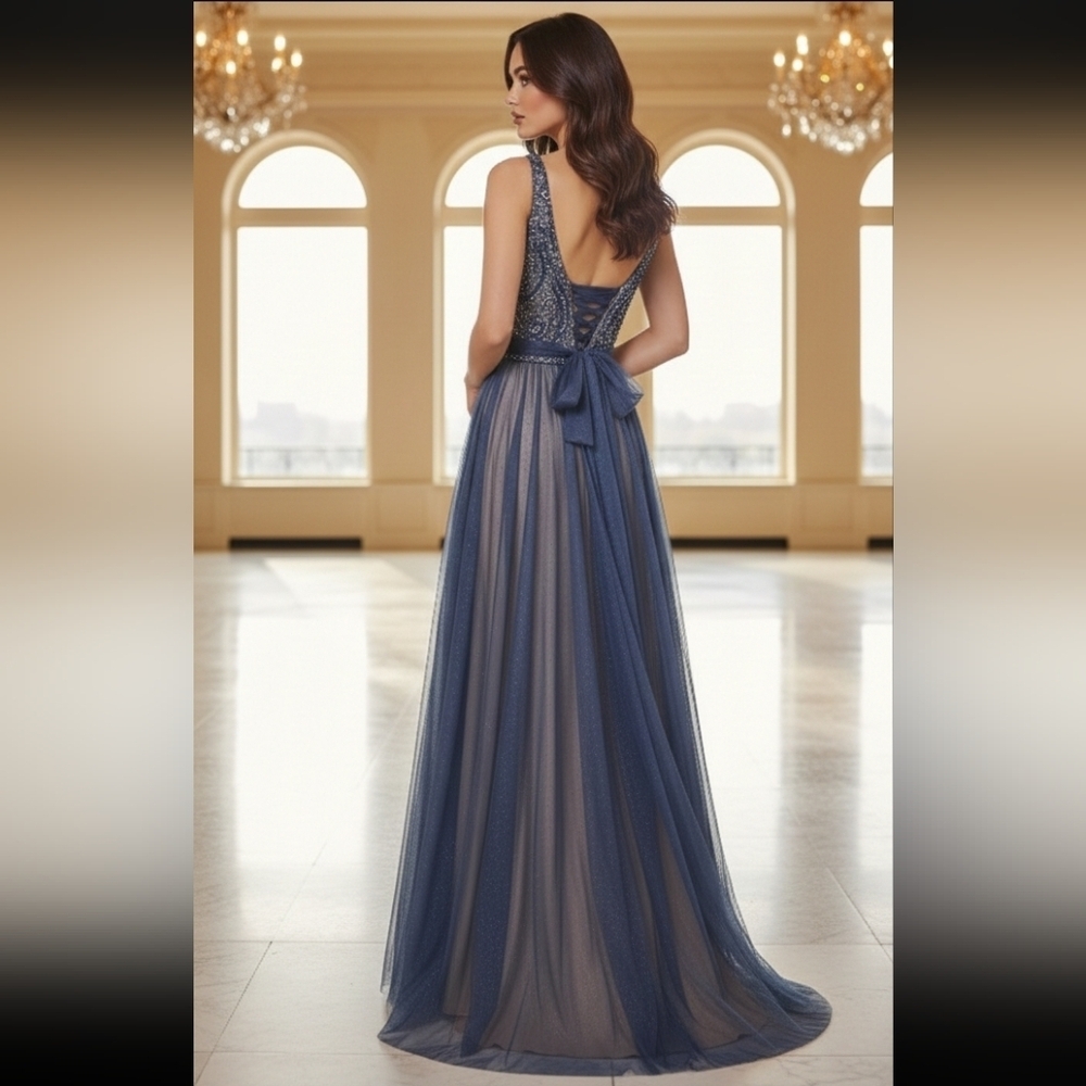 Fiesta Fashion Backless Navy Blue & Nude Dress - Picture 5 of 16